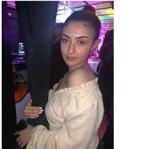 Meet your Posher, Pina